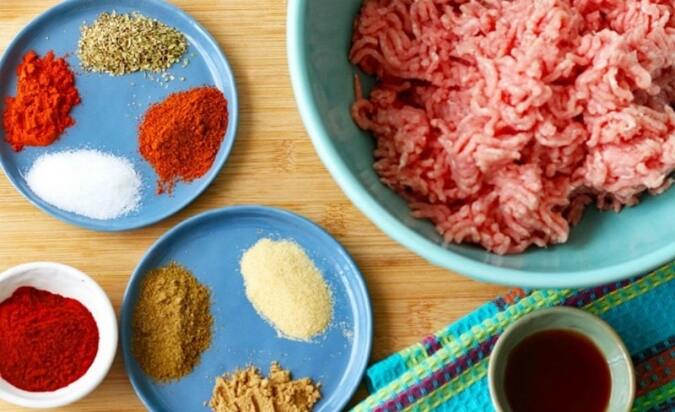 طرز تهیه سوسیس چوریتسو خانگی + مواد اولیه