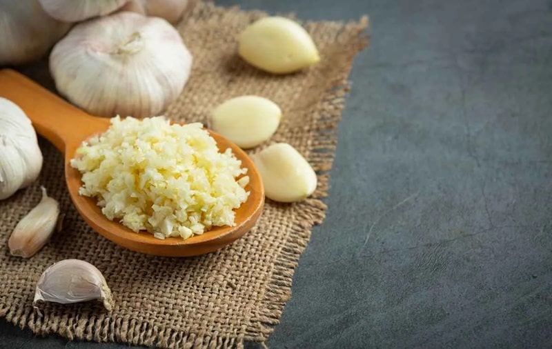 طرز تهیه سس سیر و استیک