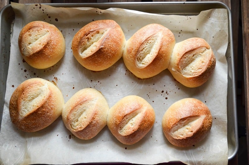 طرز تهیه نان بروتچن در خانه
