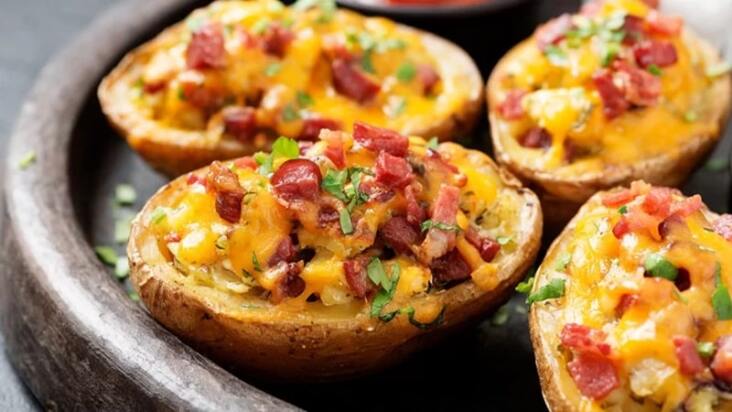 طرز تهیه سیب زمینی شکم ‌پر